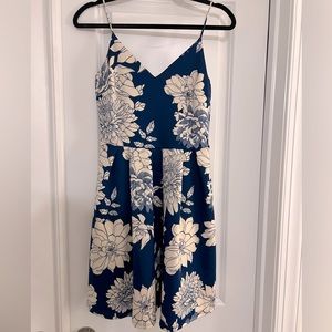 Blue/ white floral dress
